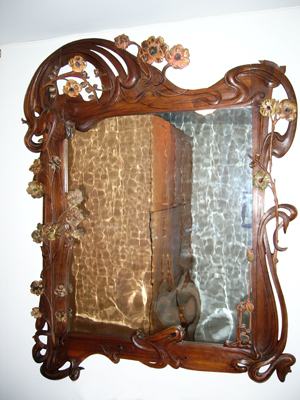 Belgian Art Nouveau wall mirror, 54